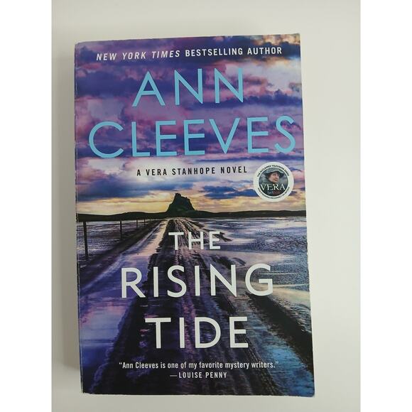 The Rising Tide - A Vera Stanhope Novel - Paperback By Ann Cleeves - GOOD * - Picture 1 of 5